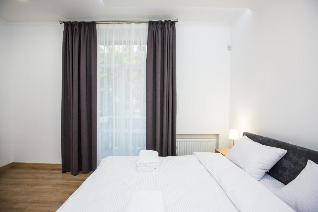 Апартаменты Avangard Kulisha* Apartment Львов